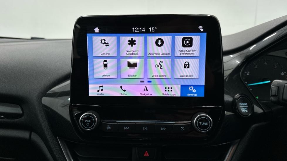 Apple Car Play & Android Auto