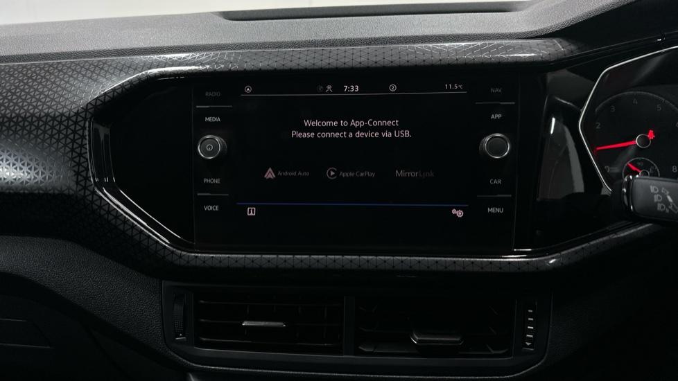 Apple Car Play & Android Auto