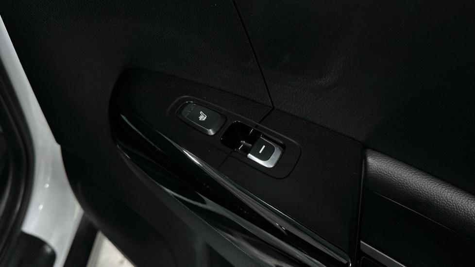 Rear Heated Seats 