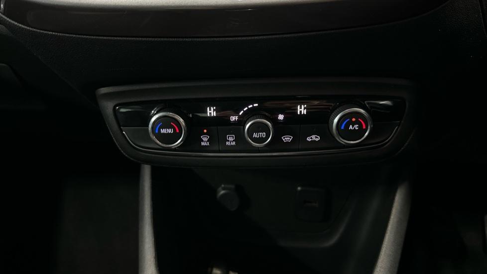 Air Conditioning /Dual Climate Control 