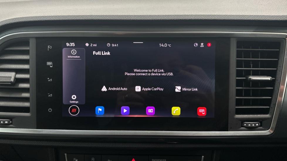 Apple Car Play & Android Auto