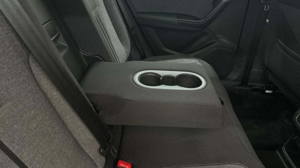 Rear Armrest/ Cup Holder