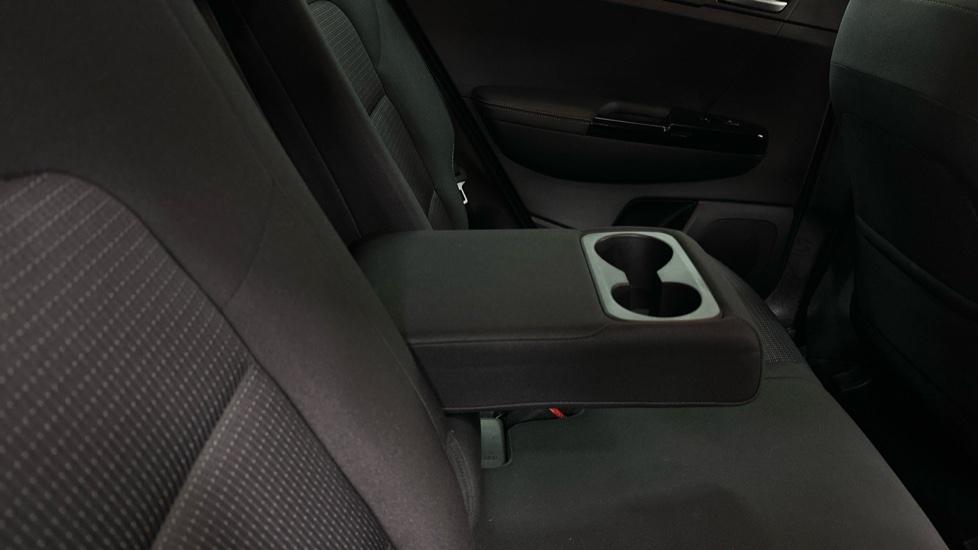 Rear Armrest/ Cup Holder