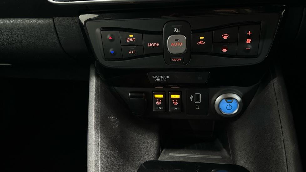 Air Conditioning /Heated Seats/Wireless Charging 