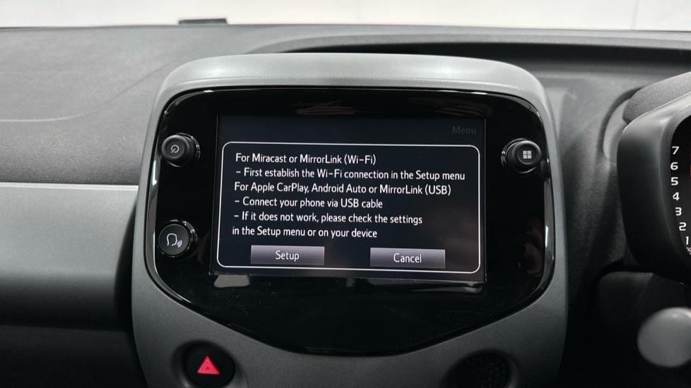 Apple Car Play & Android Auto