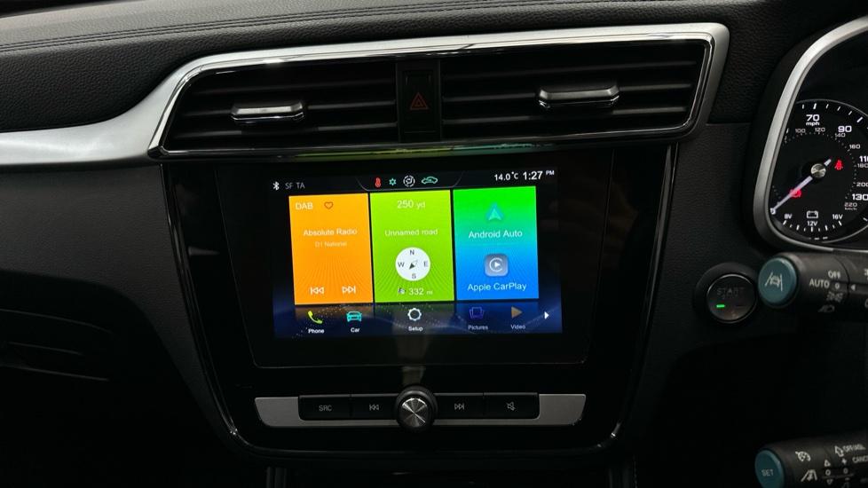 Apple Car Play & Android Auto