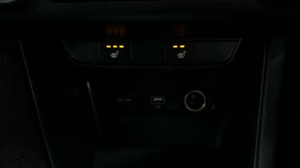 Heated Seats 