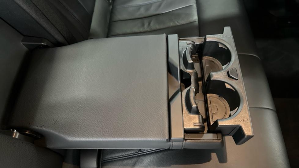 Rear Armrest/ Cup Holder