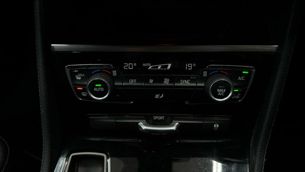 Air Conditioning /Dual Climate Control 