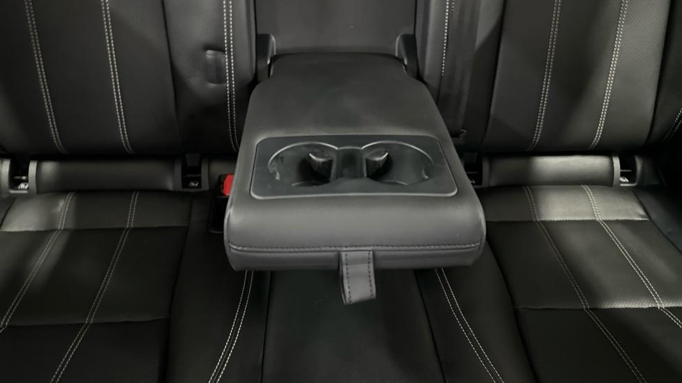 Rear Armrest/ Cup Holder