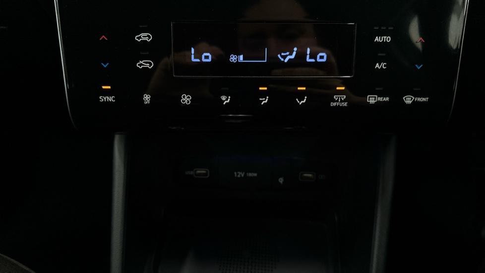 Air Conditioning /Dual Climate Control 