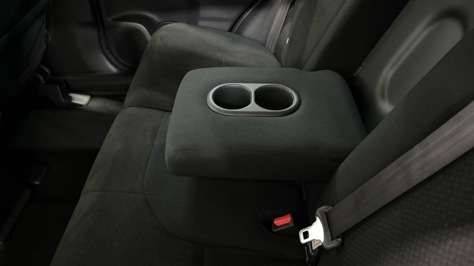 Rear Armrest/ Cup Holder