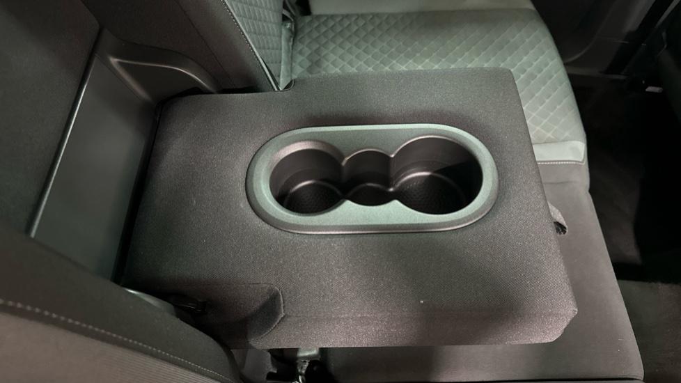 Rear Armrest/ Cup Holder