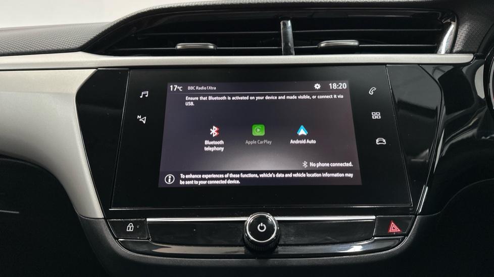 Apple Car Play & Android Auto