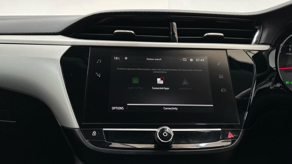 Apple Car Play & Android Auto