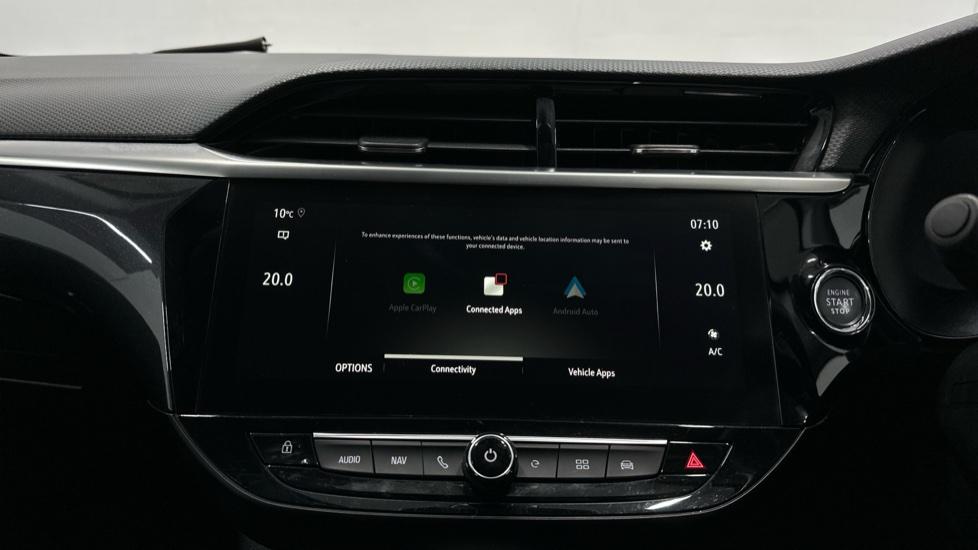 Apple Car Play & Android Auto