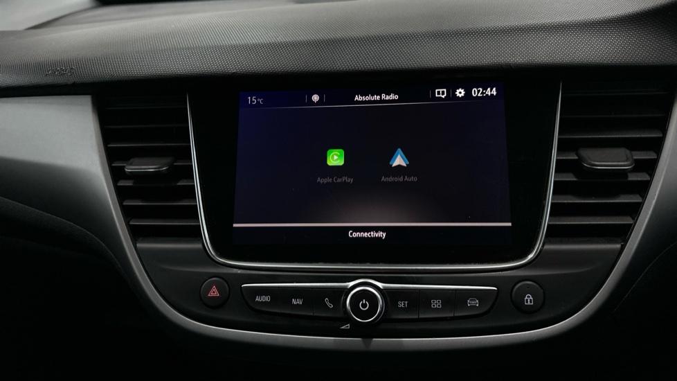 Apple Car Play & Android Auto