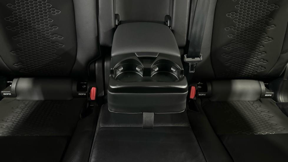 Rear Armrest/ Cup Holder