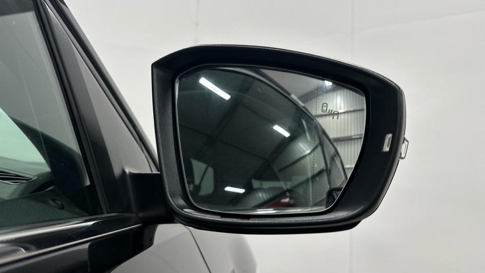 Blind Spot Monitoring System 