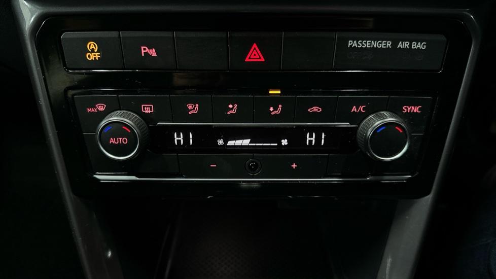 Air Conditioning /Dual Climate Control/Auto Stop Start 