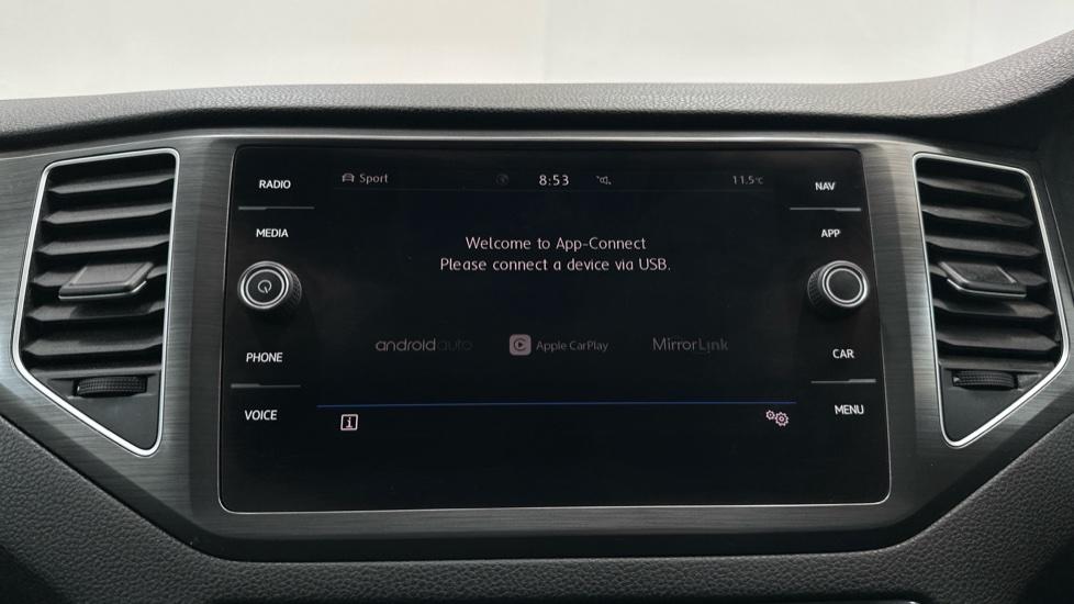 Apple Car Play & Android Auto