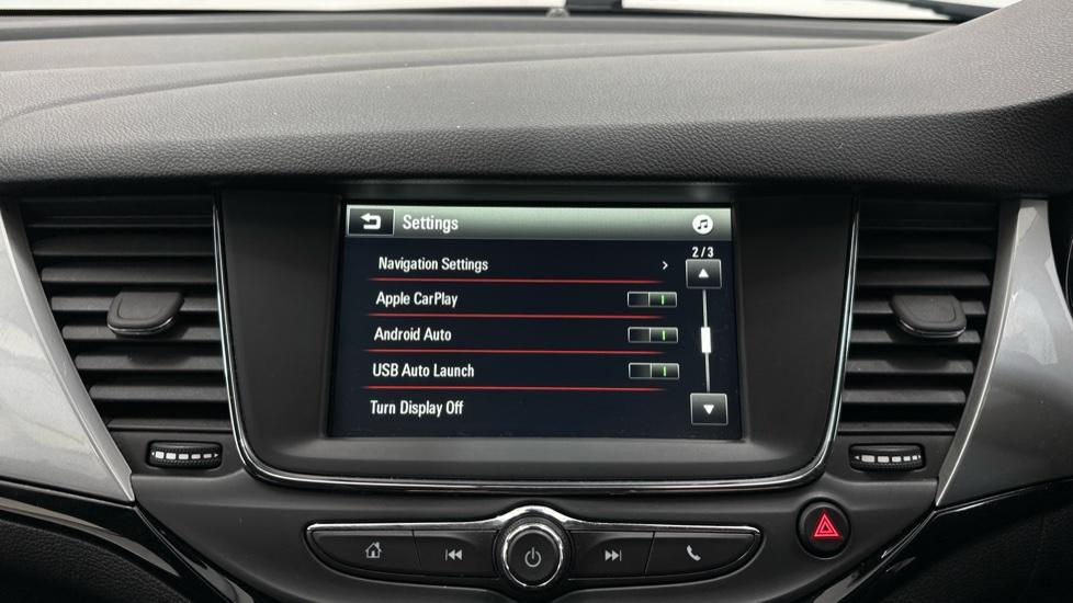 Apple Car Play & Android Auto