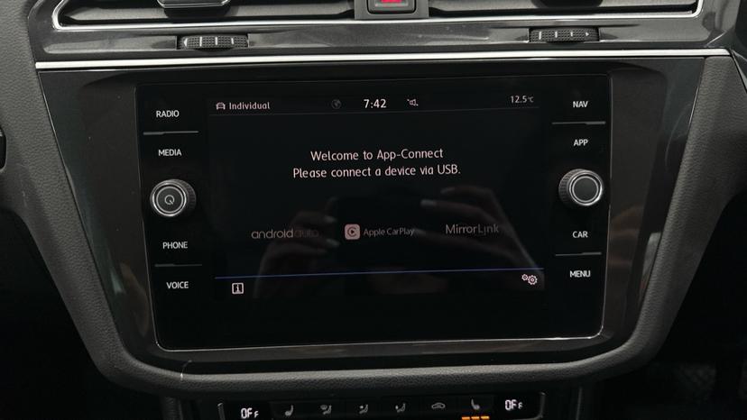 Apple Car Play & Android Auto