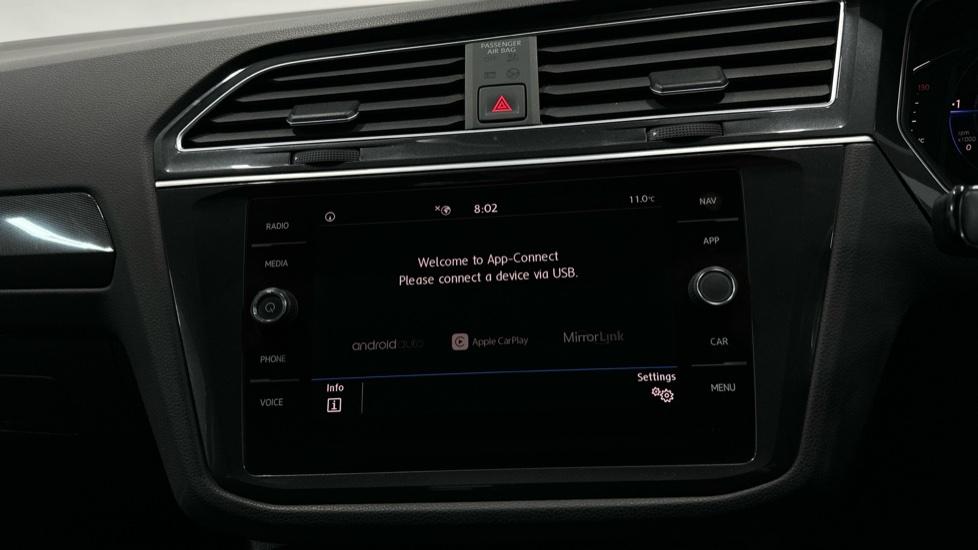 Apple Car Play & Android Auto