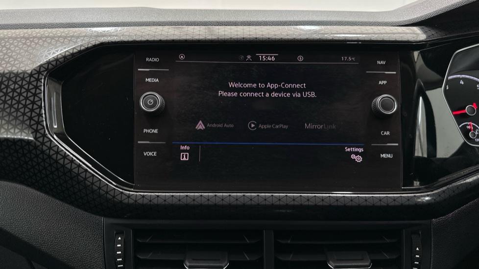 Apple Car Play & Android Auto