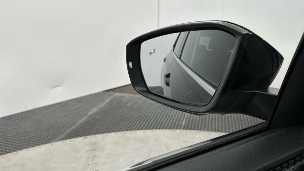 Blind Spot Monitoring System 