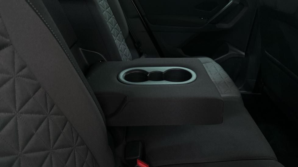 Rear Armrest/ Cup Holder