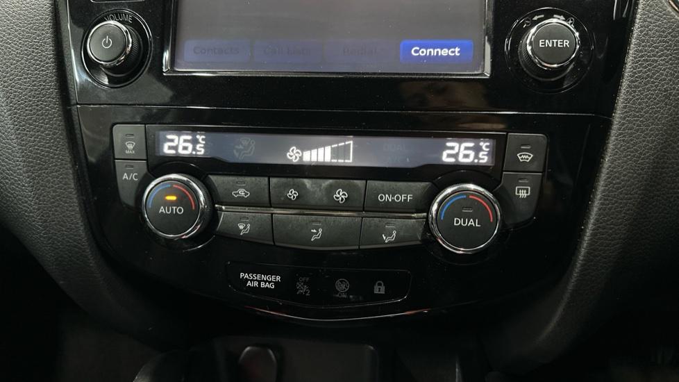 Air Conditioning /Dual Climate Control 