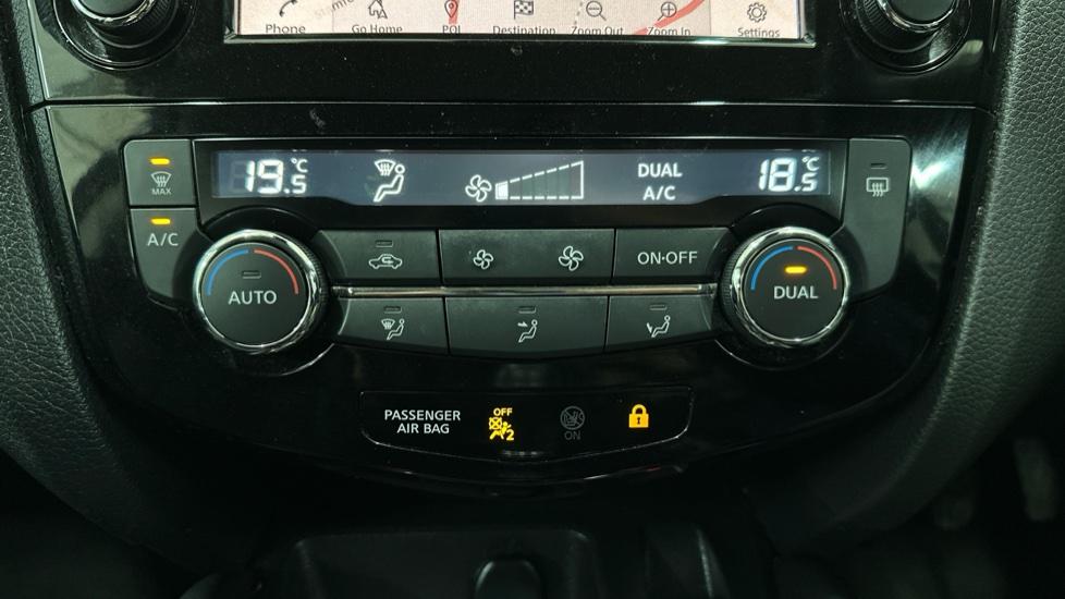 Air Conditioning /Dual Climate Control 