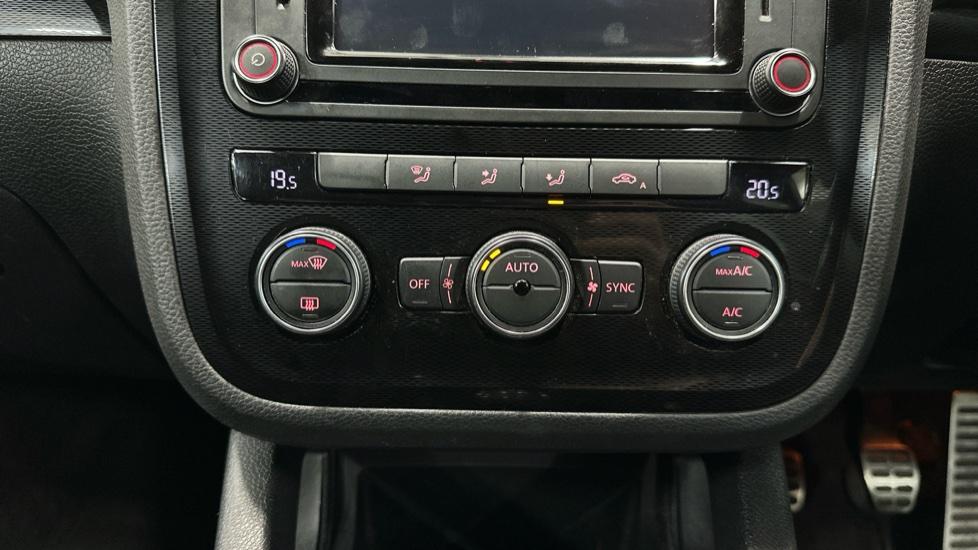 Air Conditioning /Dual Climate Control 