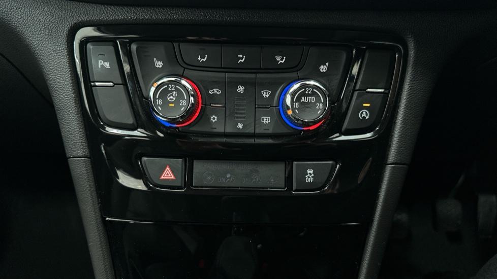 Air Conditioning /Dual Climate Control/Auto Stop Start 