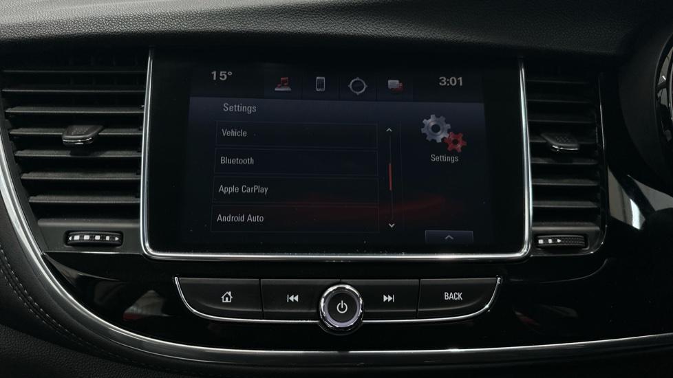 Apple Car Play & Android Auto