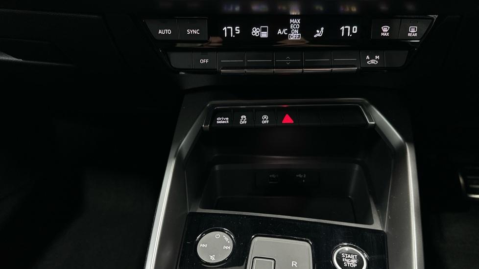 Air Conditioning /Dual Climate Control/Auto Stop Start 