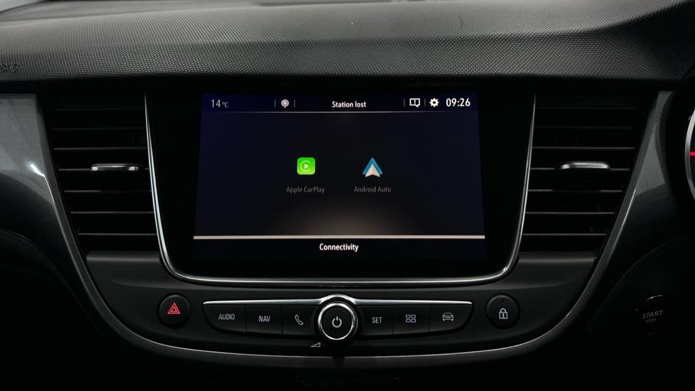 Apple Car Play & Android Auto