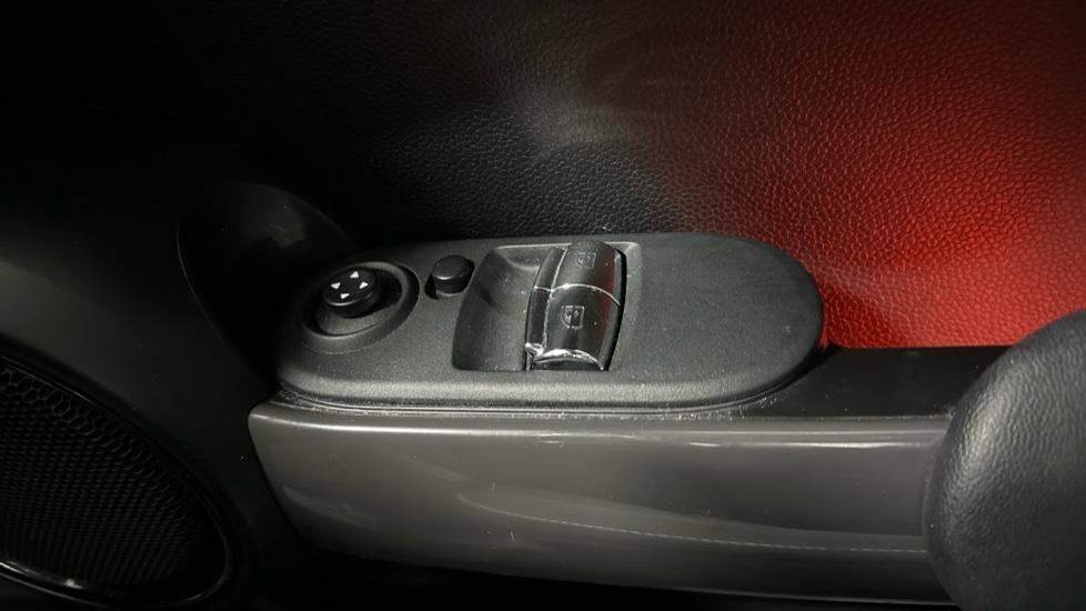 Electric Windows / Wing Mirrors 