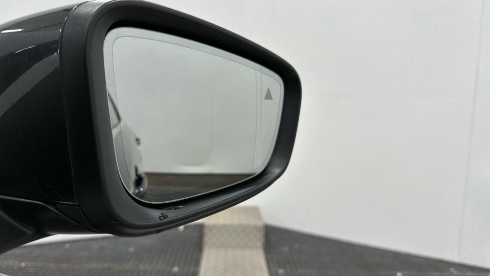 Blind Spot Monitoring System 