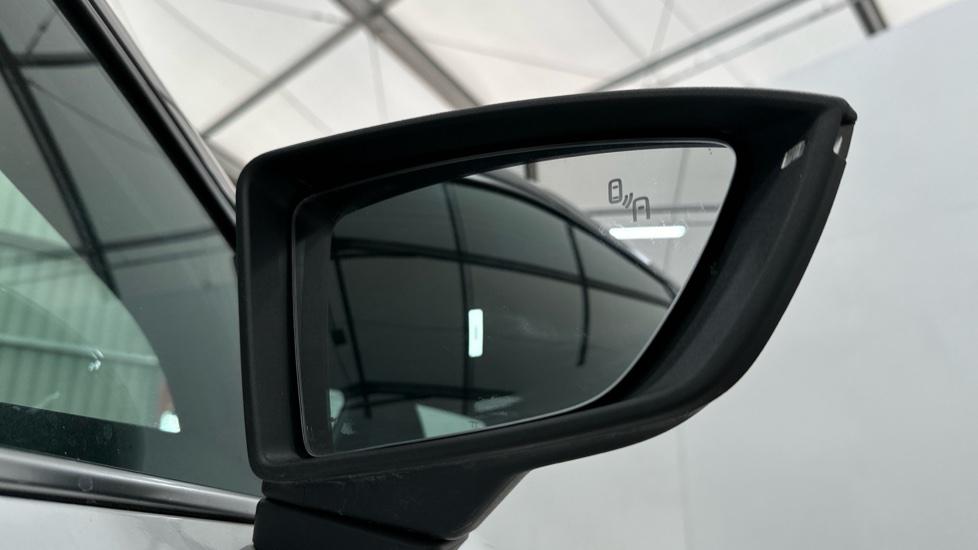 Blind Spot Monitoring System 