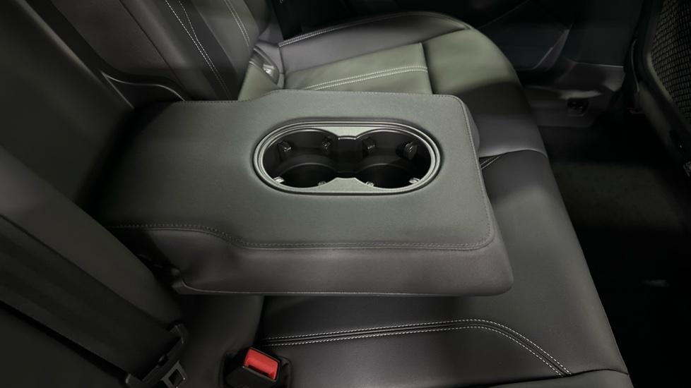 Rear Armrest/ Cup Holder