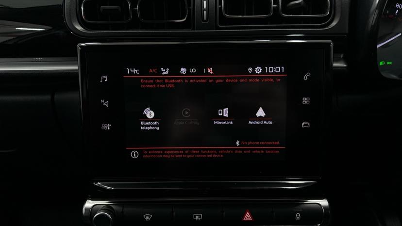 Bluetooth/Apple CarPlay/ AndroidAuto