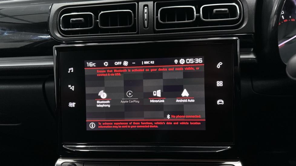 Apple CarPlay/Android Auto/Bluetooth