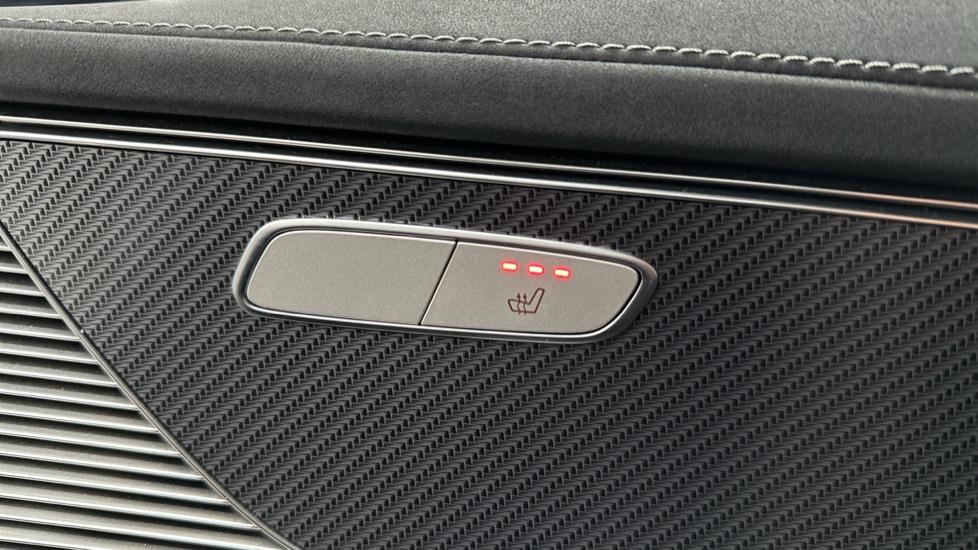 Heated Seats 