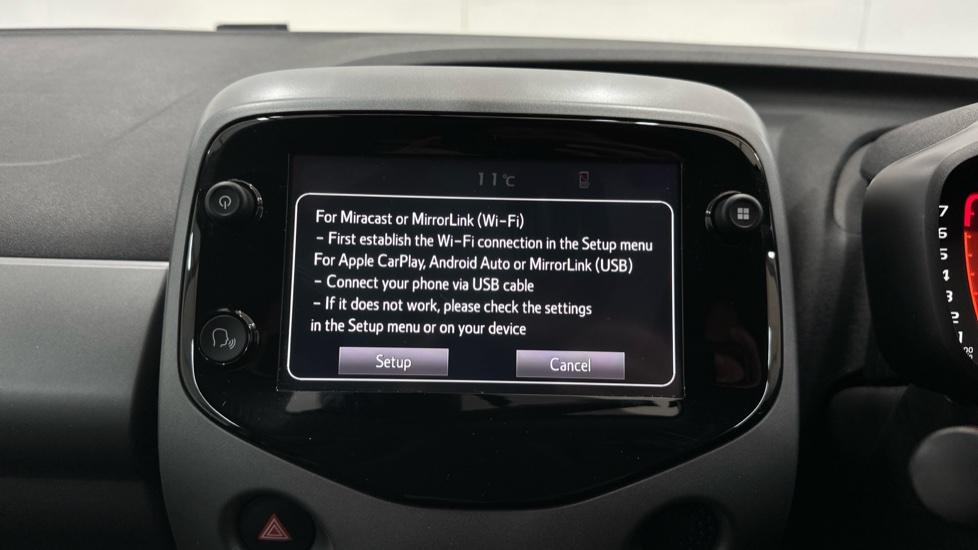 Apple Car Play & Android Auto