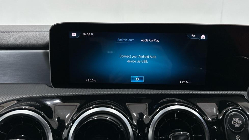 Apple Car Play & Android Auto