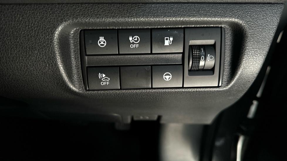 Heated Steering Wheel/Auto Park