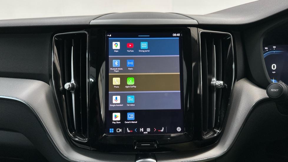 Apple CarPlay / Bluetooth 