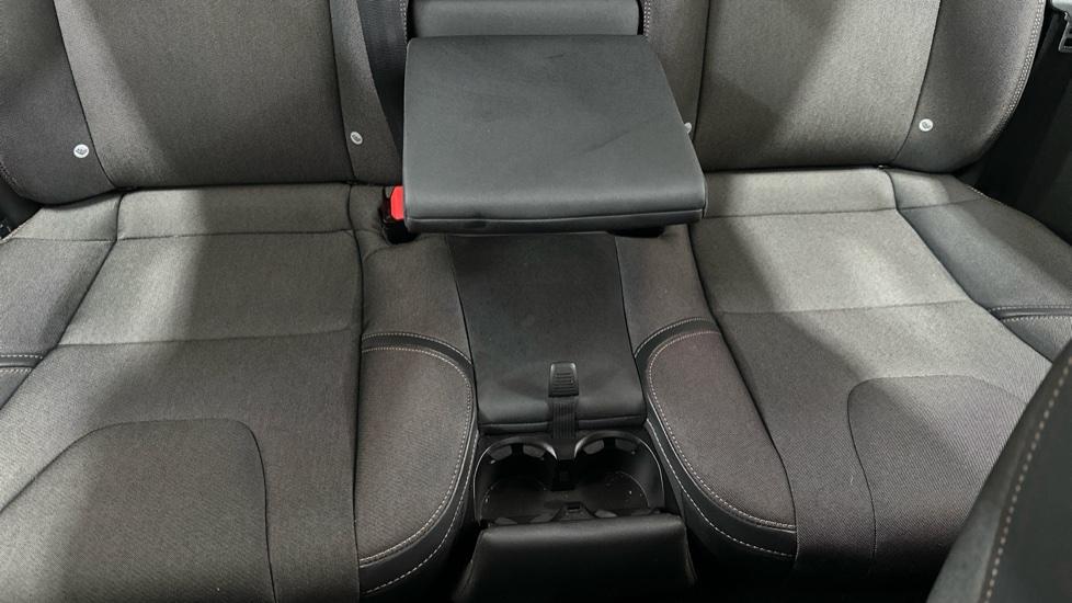 Rear Armrest/ Cup Holder